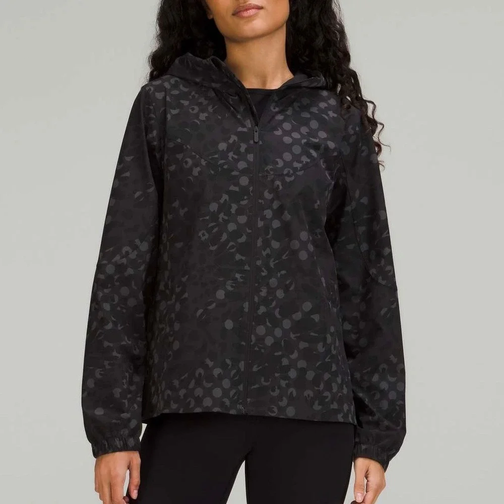 Lululemon Packable Water-Repellent Jacket, Black Primal Dot‎